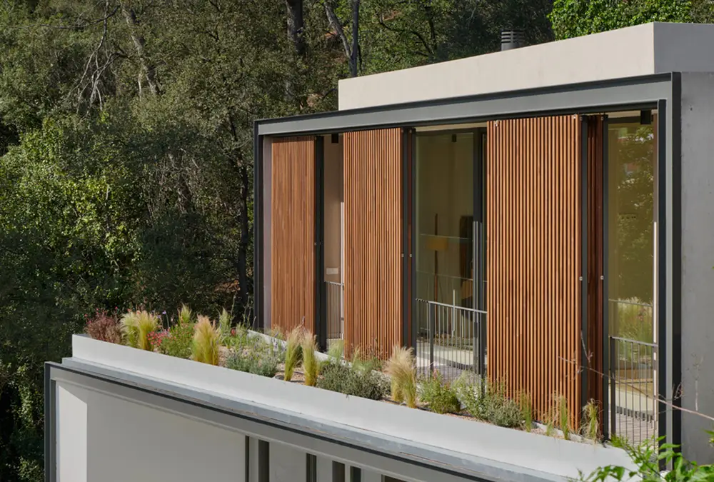 Fachada de madera exterior Gradpanel en vivienda en San Cugat 